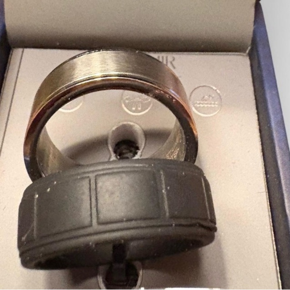 AQUAMIR Silver and Black Ring Set